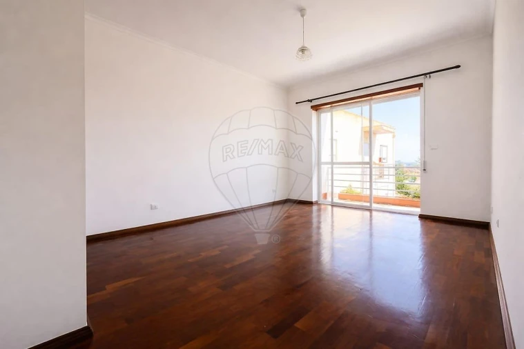 Apartamento T3 para Venda em Benedita Foto 2