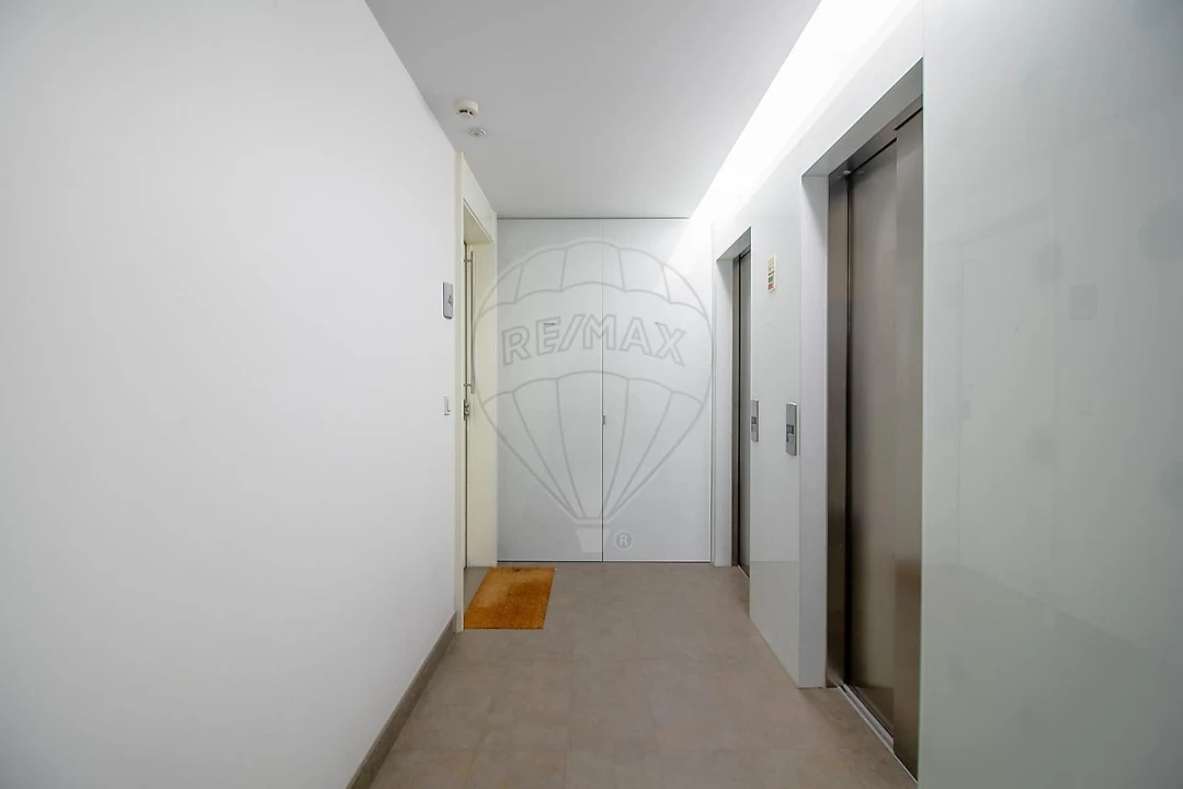 Apartamento T3 para Venda em Avenidas Novas Foto 1