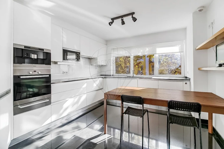Apartamento T3 para Venda em Avenidas Novas Foto 8