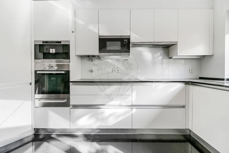 Apartamento T3 para Venda em Avenidas Novas Foto 29