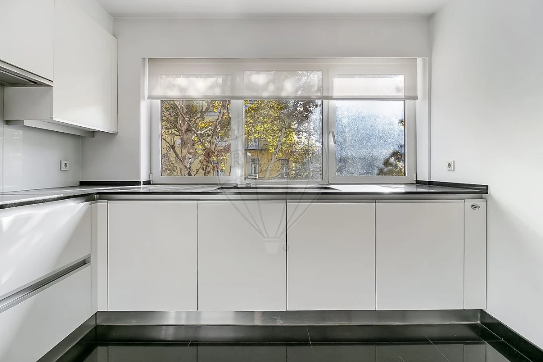 Apartamento T3 para Venda em Avenidas Novas Foto 28