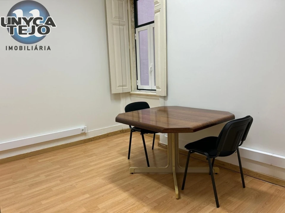 Escritório para Arrendamento em Avenidas Novas Foto 1