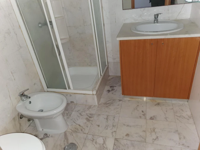 Apartamento T3 para Venda em Oliveira do Douro Foto 12