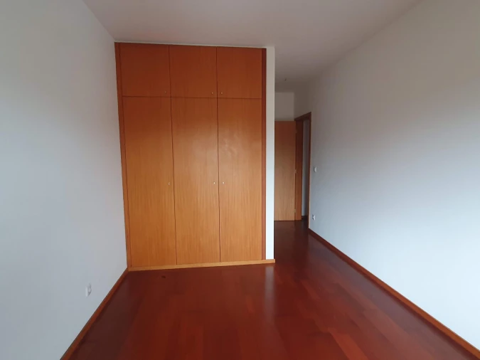 Apartamento T3 para Venda em Oliveira do Douro Foto 8