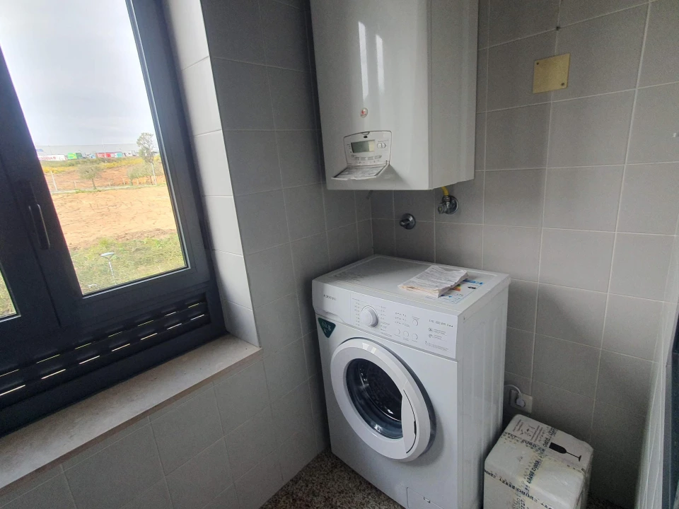 Apartamento T3 para Venda em Oliveira do Douro Foto 8
