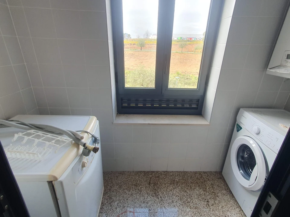Apartamento T3 para Venda em Oliveira do Douro Foto 9