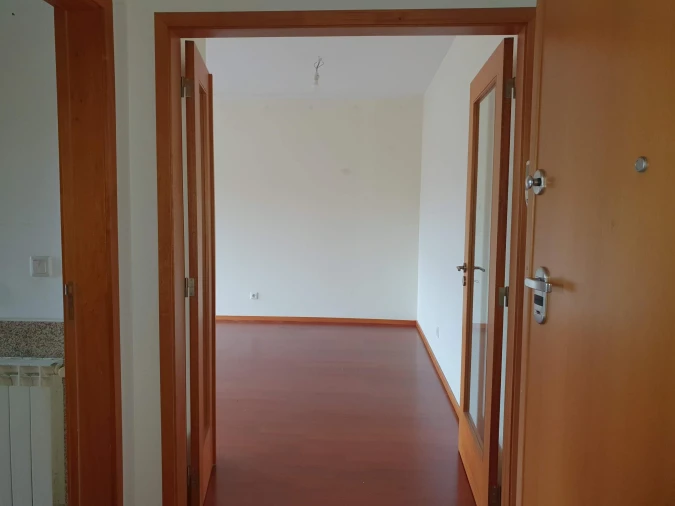 Apartamento T3 para Venda em Oliveira do Douro Foto 3