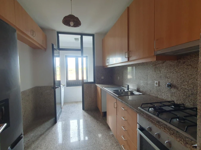 Apartamento T3 para Venda em Oliveira do Douro Foto 6