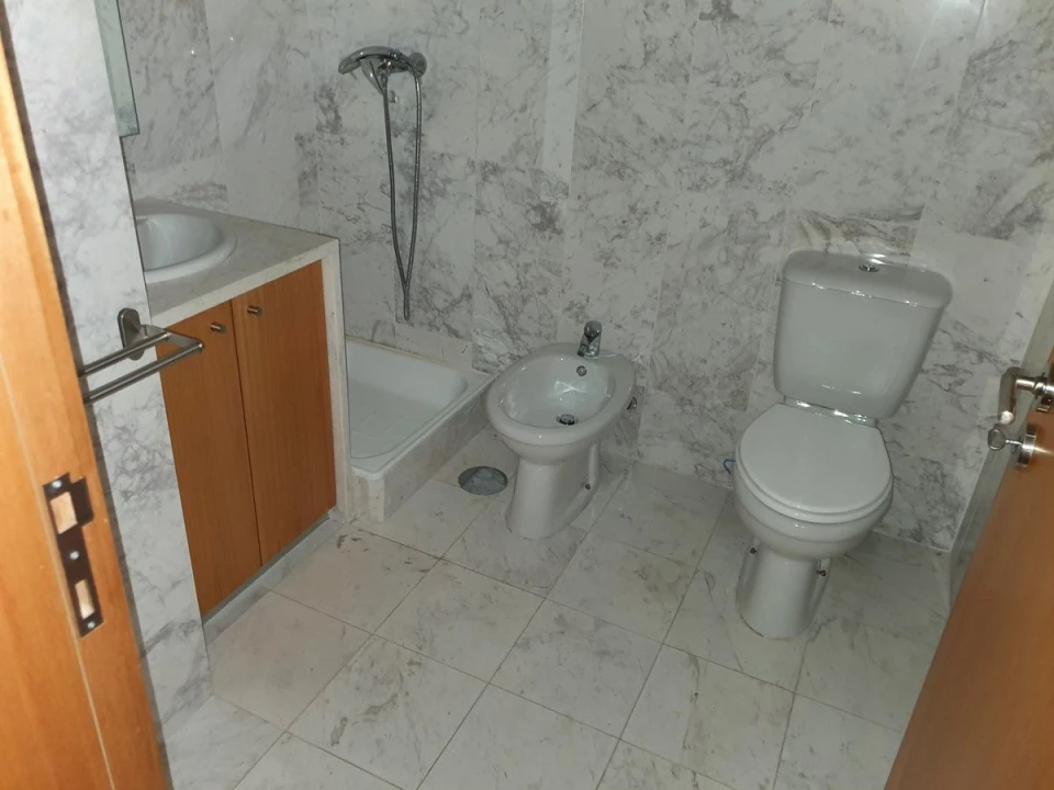 Apartamento T3 para Venda em Oliveira do Douro Foto 9