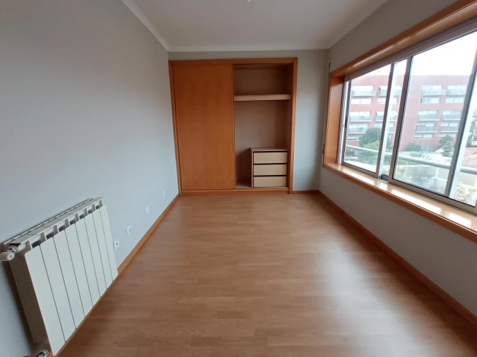 Apartamento T1 para Venda em Paranhos Foto 12