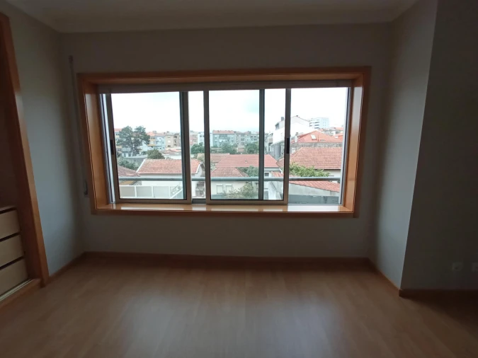 Apartamento T1 para Venda em Paranhos Foto 14