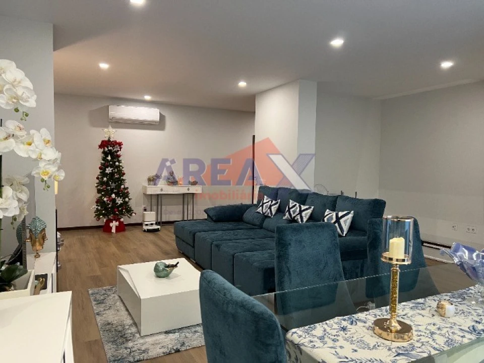 Apartamento T2 para Venda em O. Azeméis, Riba-Ul, Ul, Macinhata Seixa, Madail Foto 3