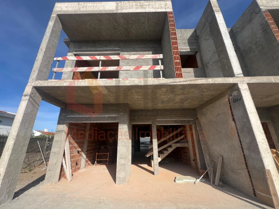 Moradia T4 para Venda em Fernao Ferro Foto 7