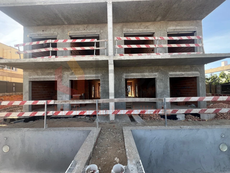 Moradia T4 para Venda em Fernao Ferro Foto 10