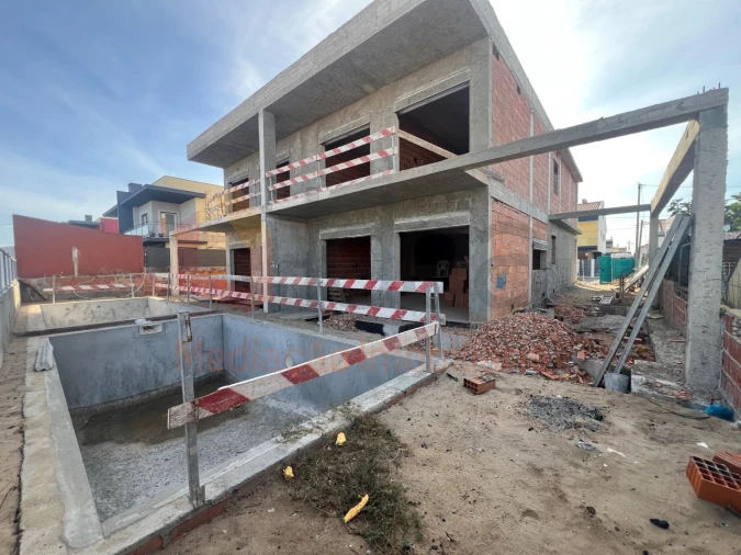 Moradia T4 para Venda em Fernao Ferro Foto 9