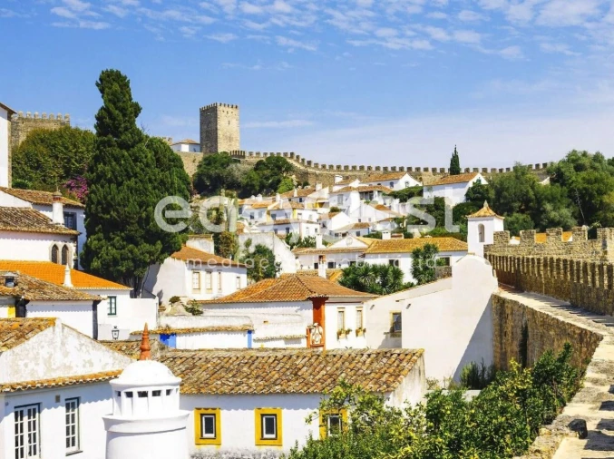 Moradia T3 para Venda em Santa Maria, São Pedro e Sobral da Lagoa Foto 12