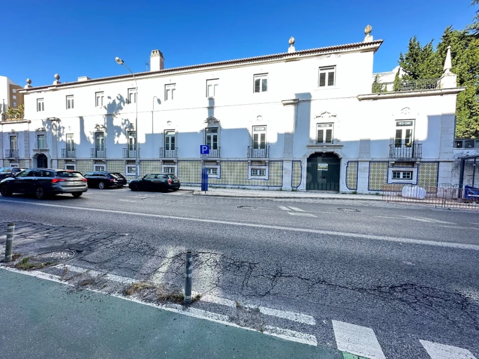 Escritório para Arrendamento em Lumiar Foto 3