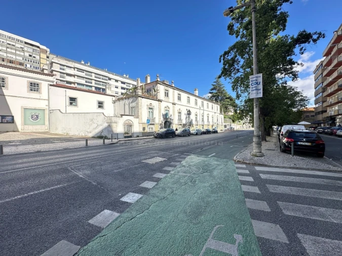 Escritório para Arrendamento em Lumiar Foto 2