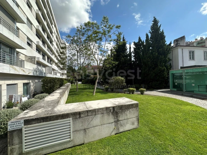 Escritório para Arrendamento em Lumiar Foto 7