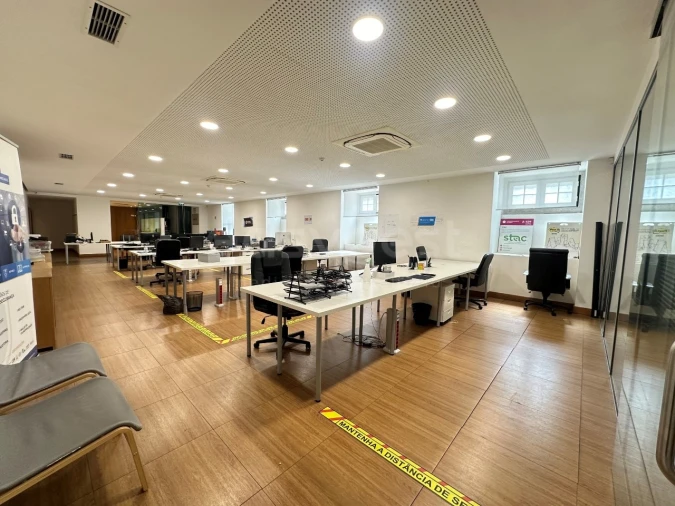 Escritório para Arrendamento em Lumiar Foto 19