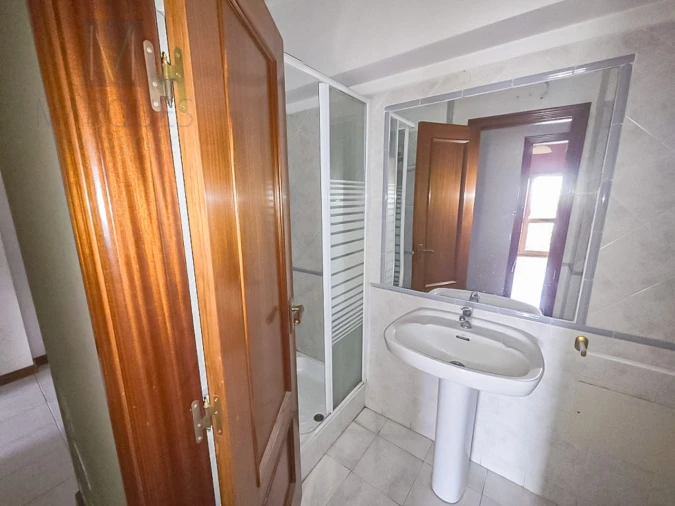 Apartamento T3 para Venda em Carregado e Cadafais Foto 5