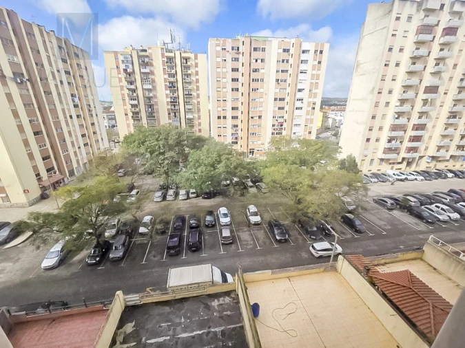 Apartamento T3 para Venda em Carregado e Cadafais Foto 13