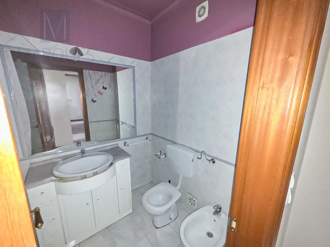 Apartamento T3 para Venda em Carregado e Cadafais Foto 14