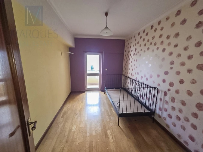 Apartamento T3 para Venda em Carregado e Cadafais Foto 15