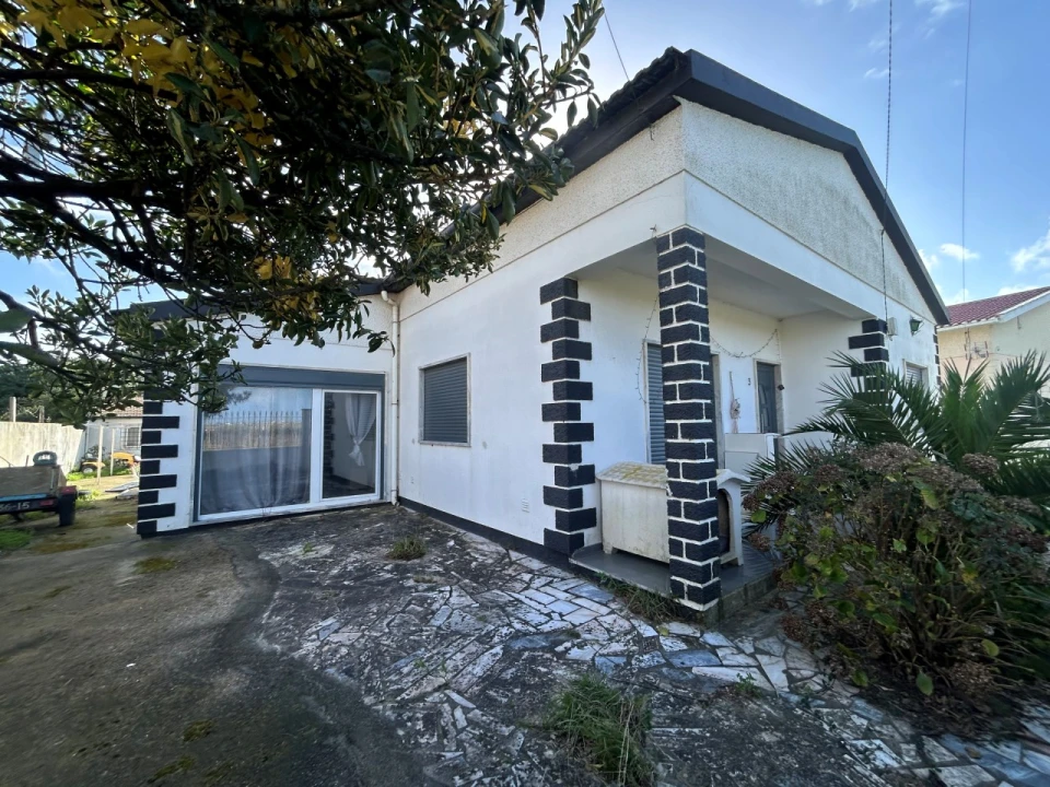 Moradia T3 para Venda em A dos Cunhados e Maceira Foto 2