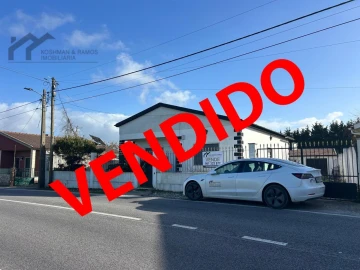 Moradia T3 para Venda em A dos Cunhados e Maceira