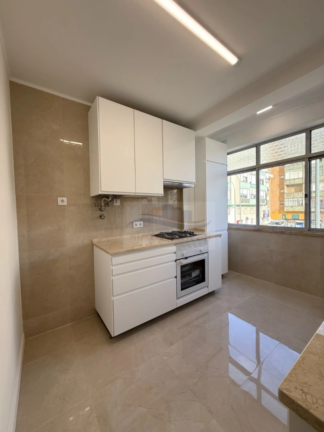 Apartamento T3 para Venda em Águas Livres Foto 6