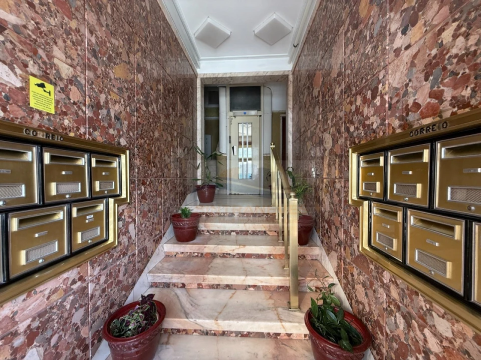 Apartamento T3 para Venda em Águas Livres Foto 13