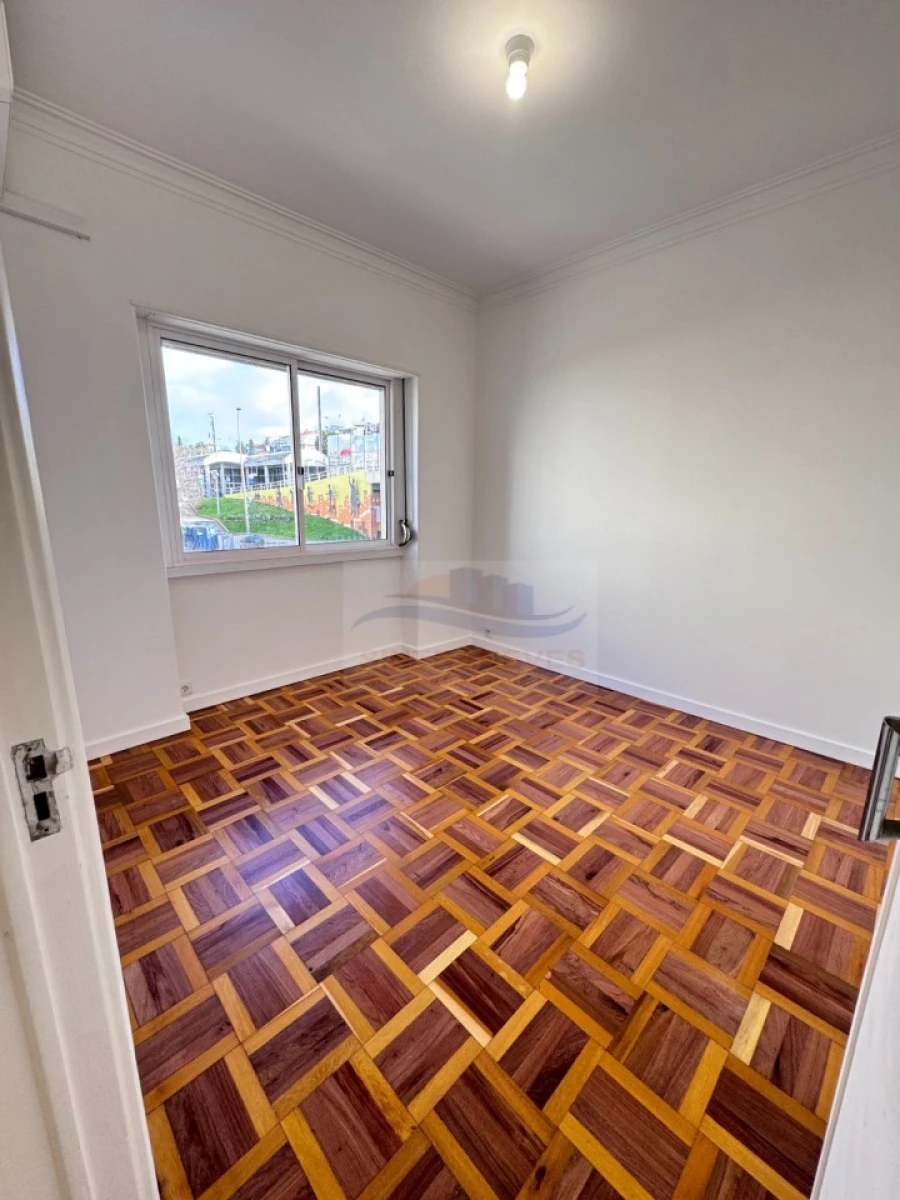 Apartamento T3 para Venda em Águas Livres Foto 10