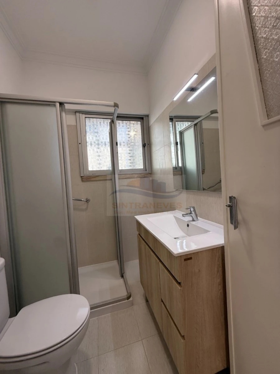 Apartamento T3 para Venda em Águas Livres Foto 22