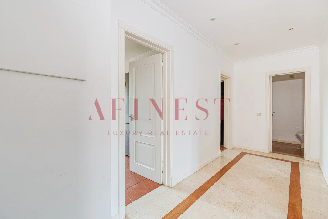 Apartamento T3 para Arrendamento em Santa Maria e São Miguel, São Martinho, São Pedro Penaferrim Foto 17