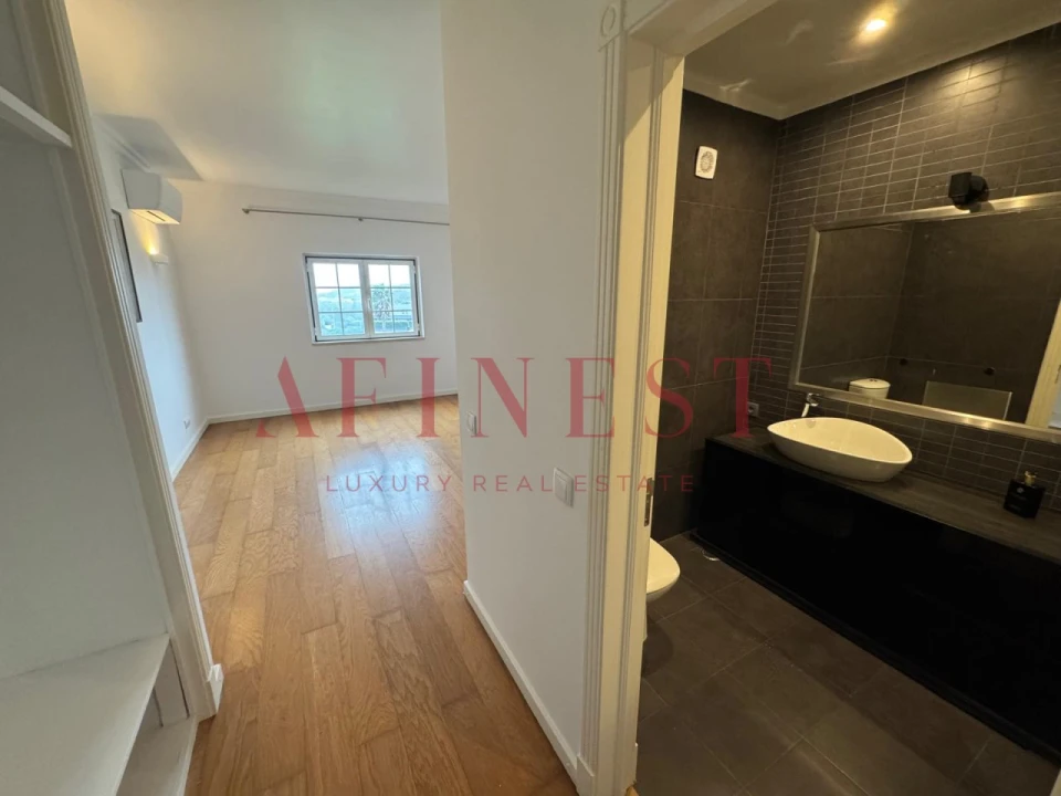 Apartamento T3 para Arrendamento em Santa Maria e São Miguel, São Martinho, São Pedro Penaferrim Foto 21