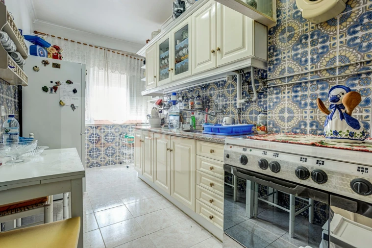 Apartamento T3 para Venda em Póvoa de Santa Iria e Forte da Casa Foto 3