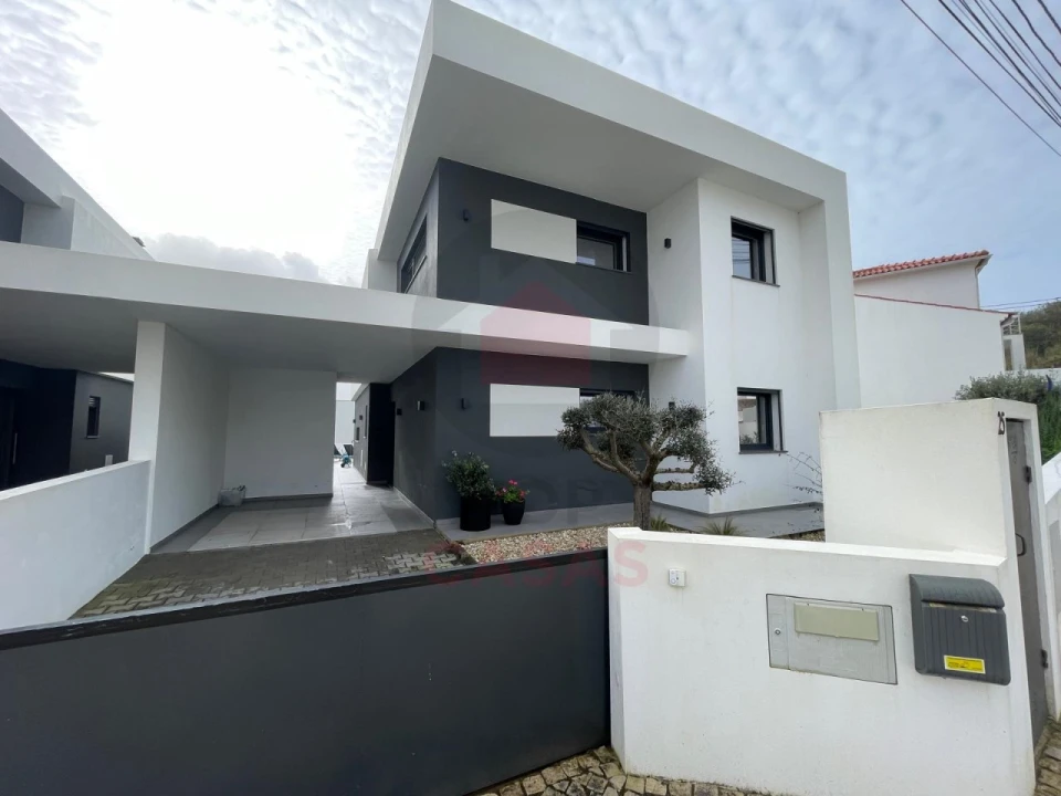 Moradia T4 para Venda em Foz do Arelho Foto 5