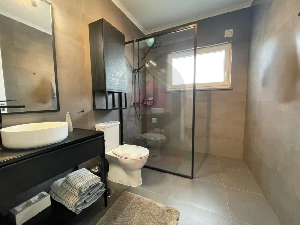 Moradia T4 para Venda em Foz do Arelho Foto 11