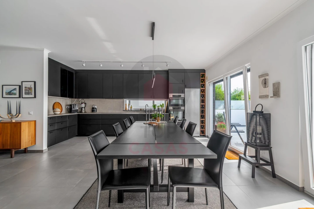 Moradia T4 para Venda em Foz do Arelho Foto 8