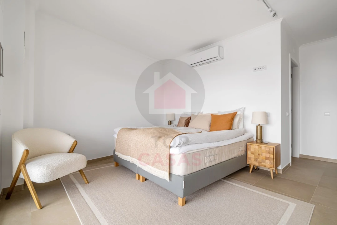 Moradia T4 para Venda em Foz do Arelho Foto 25