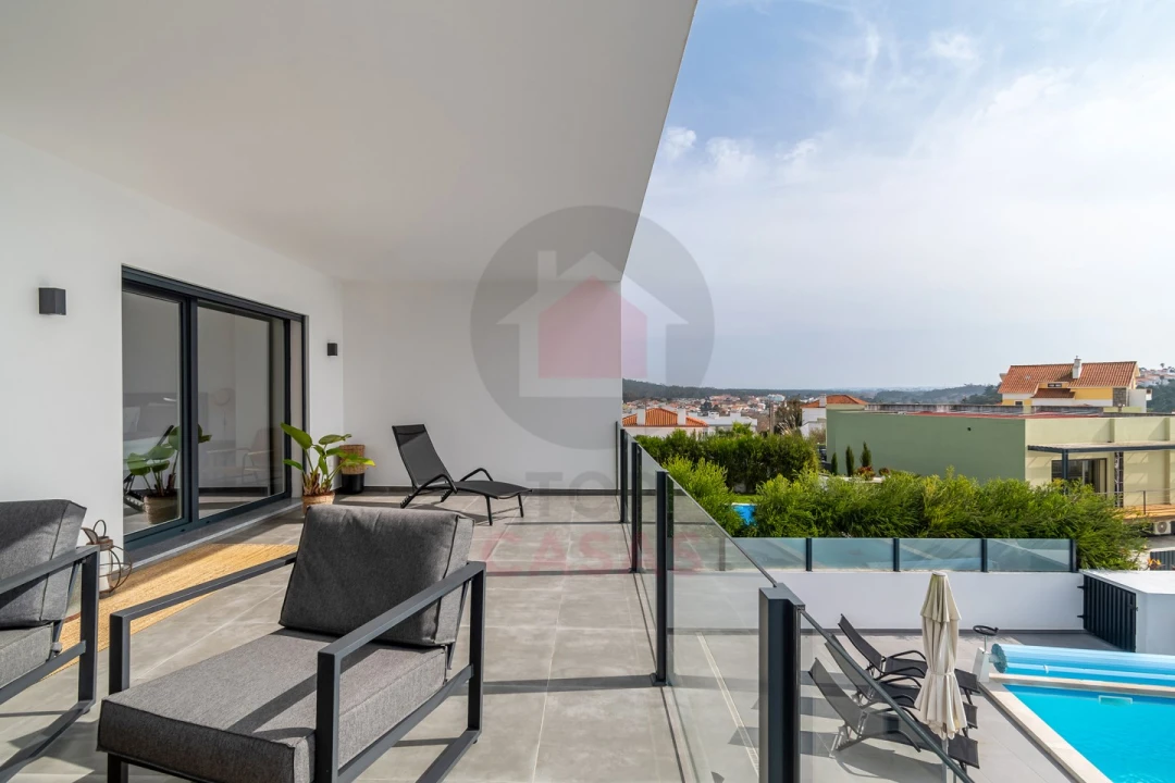 Moradia T4 para Venda em Foz do Arelho Foto 32