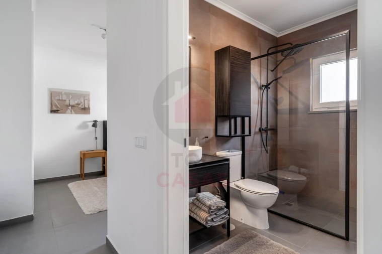 Moradia T4 para Venda em Foz do Arelho Foto 12