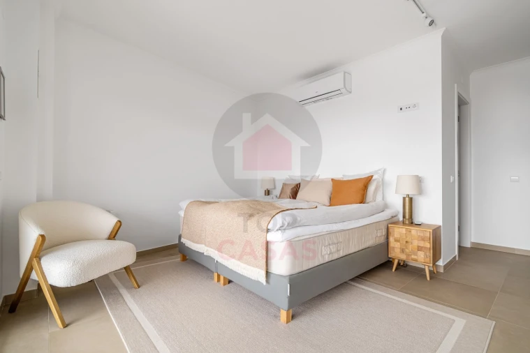 Moradia T4 para Venda em Foz do Arelho Foto 25