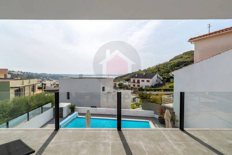 Moradia T4 para Venda em Foz do Arelho Foto 30