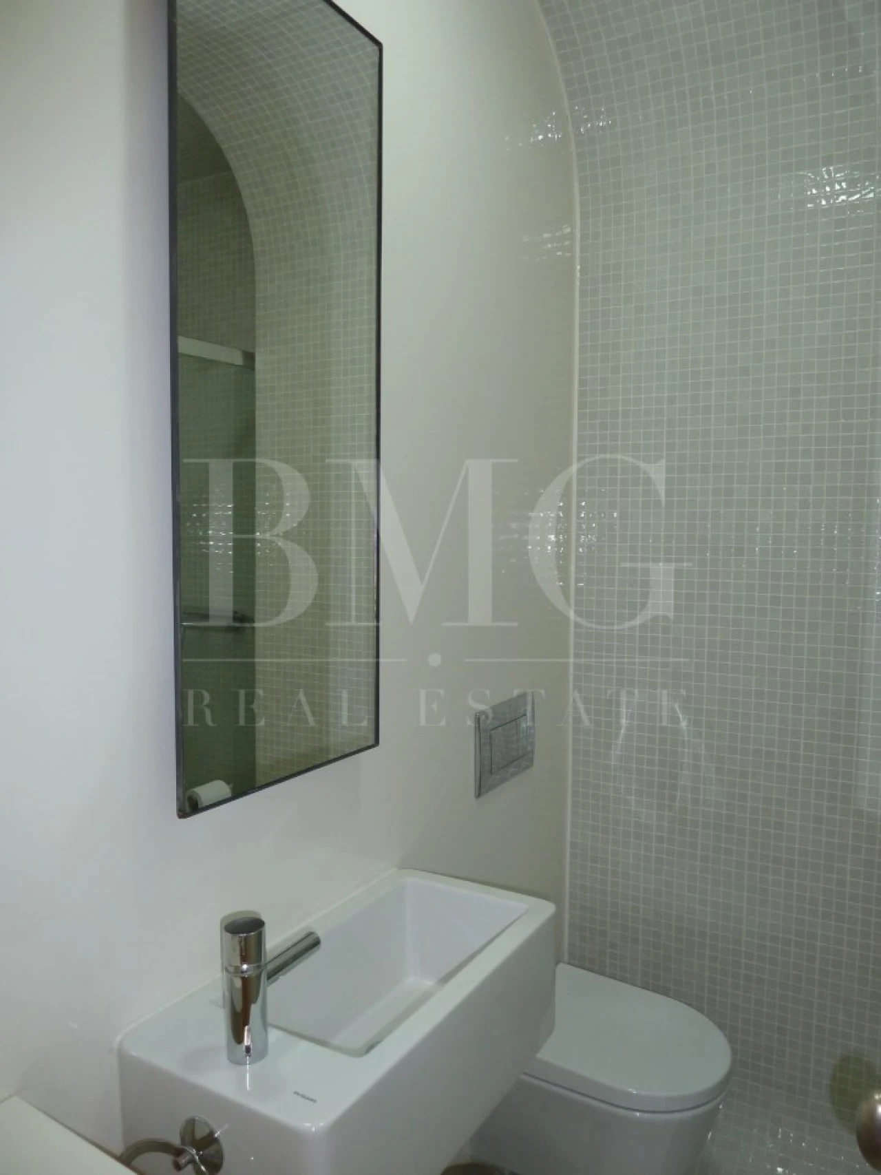 Apartamento T1 para Arrendamento em Misericórdia Foto 11