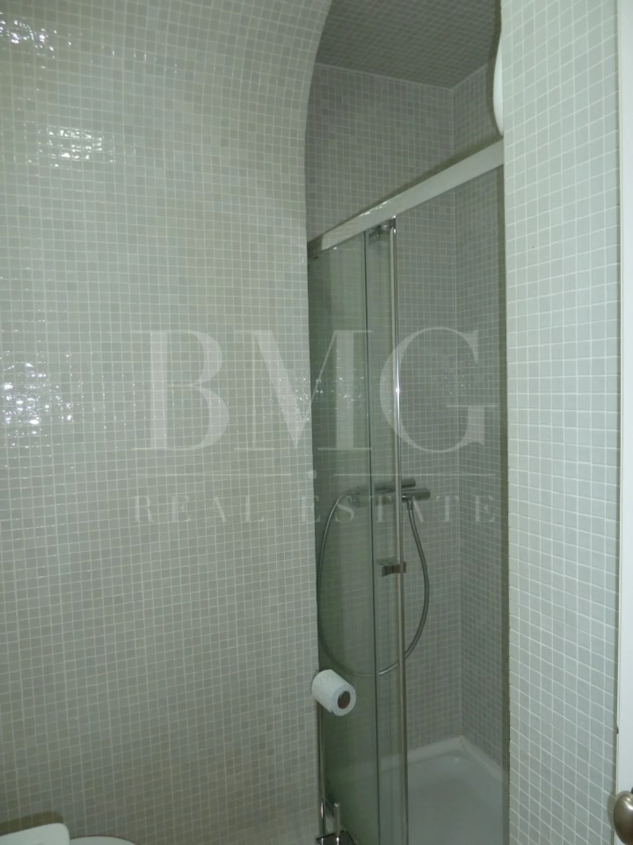 Apartamento T1 para Arrendamento em Misericórdia Foto 12