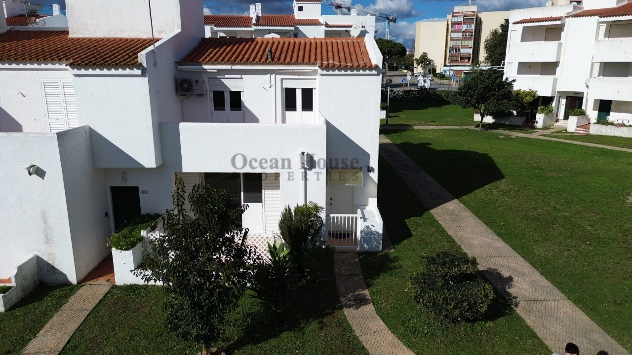 Moradia T2 para Venda em Quarteira Foto 22