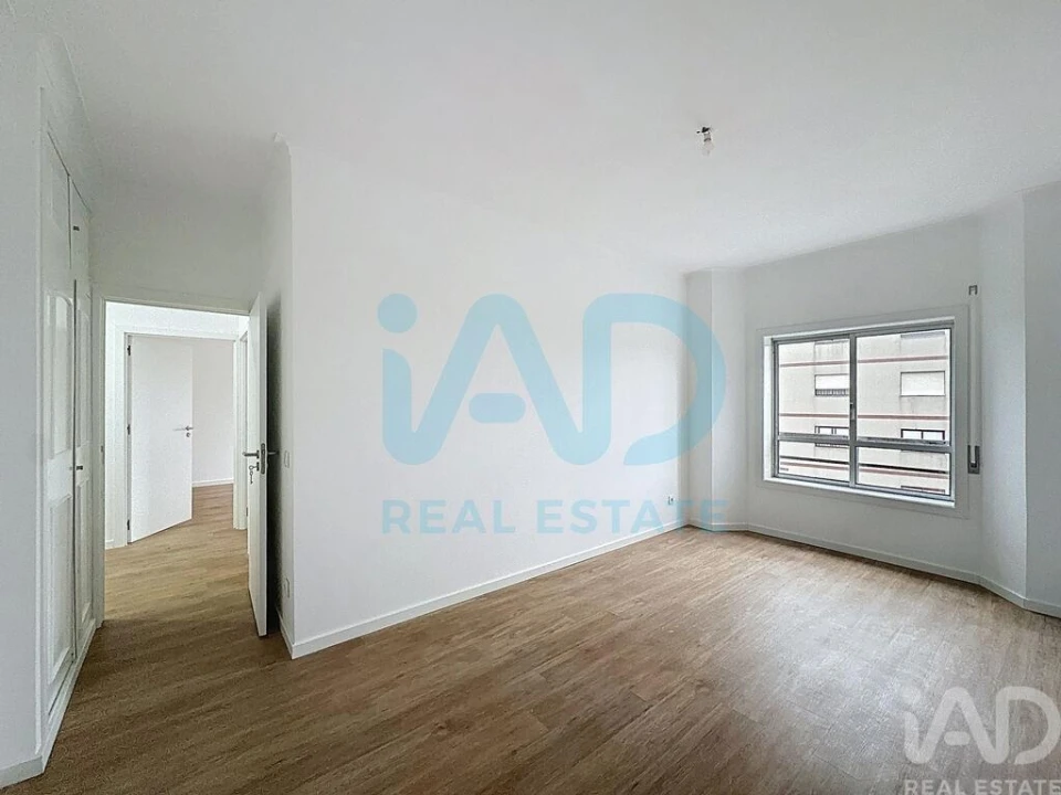 Apartamento T3 para Venda em Fânzeres e São Pedro da Cova Foto 14