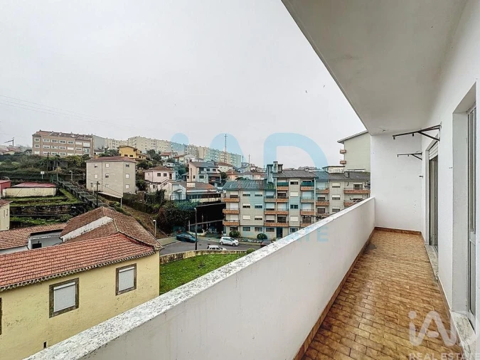 Apartamento T3 para Venda em Fânzeres e São Pedro da Cova Foto 15